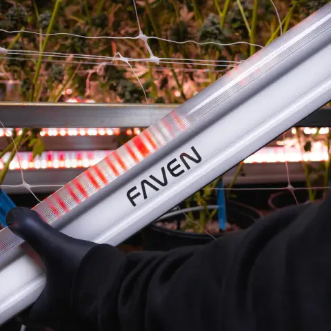 Faven Undercanopy R8 120w 2